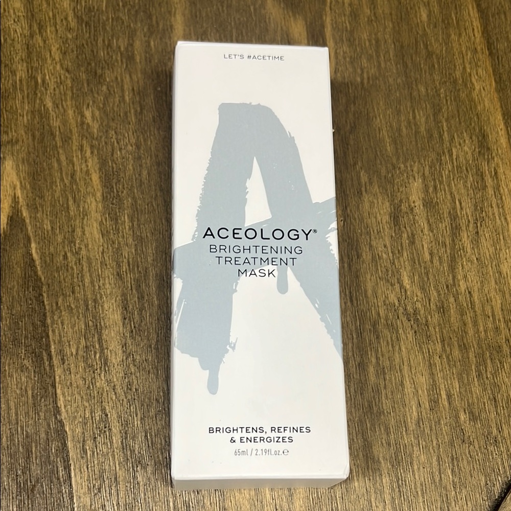 Brightening Treatment Mask - White